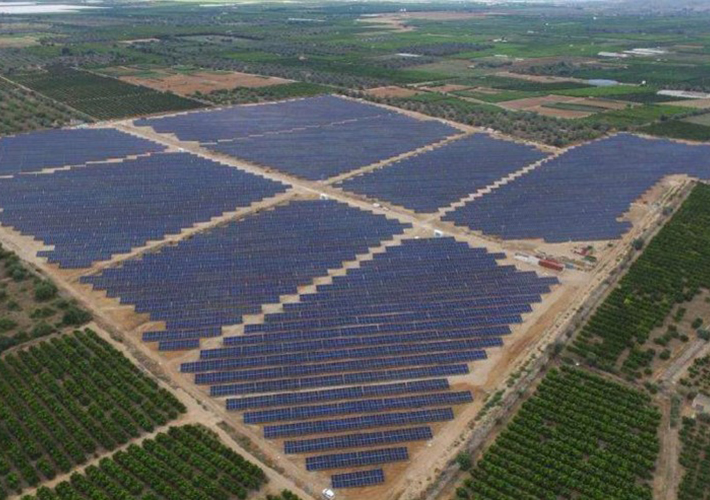 Foto Arranca la planta fotovoltaica Sant Jordi de Prosolia Energy, la más grande de la Comunidad Valenciana.